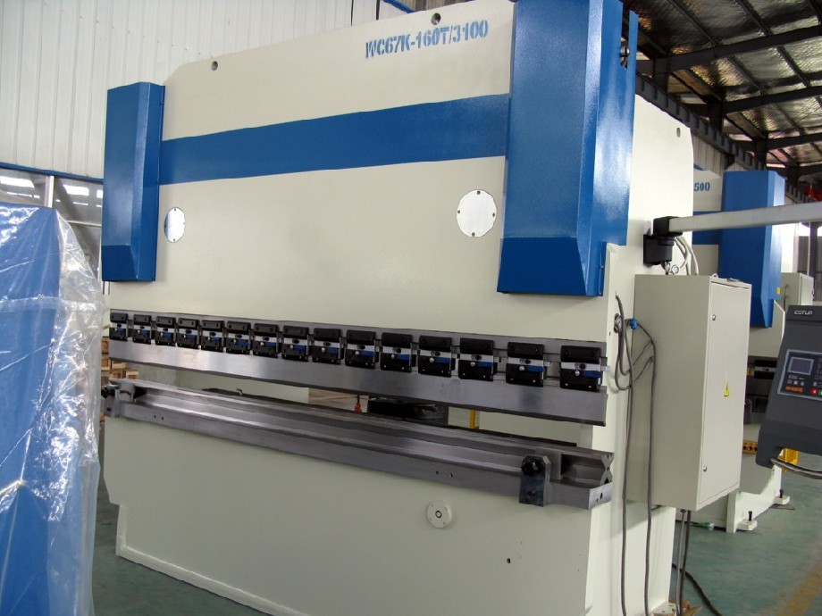 优质卷板机广西南宁金方圆卷板机折边机